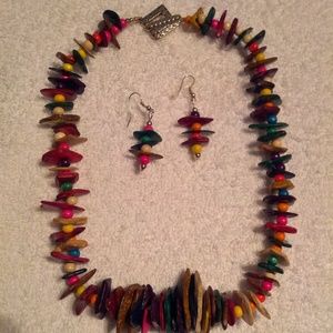 Necklace/earnings set